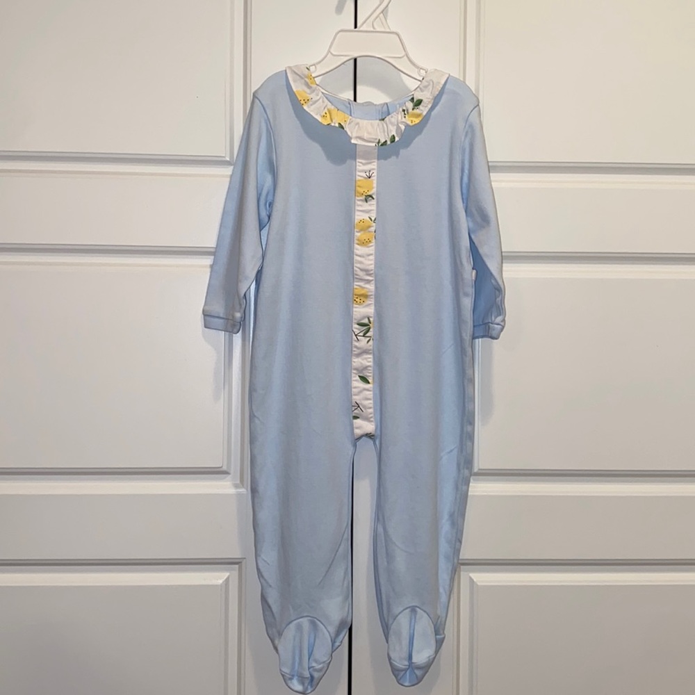 Bella Bliss Collared Pima Footie in
Blue w/White Fabric Ruffle Collar Size 24Mo